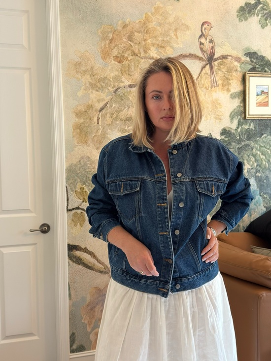 bill blass Jackets & Blazers - Classic vintage denim jacket by Bill Blass, size L, oversized style